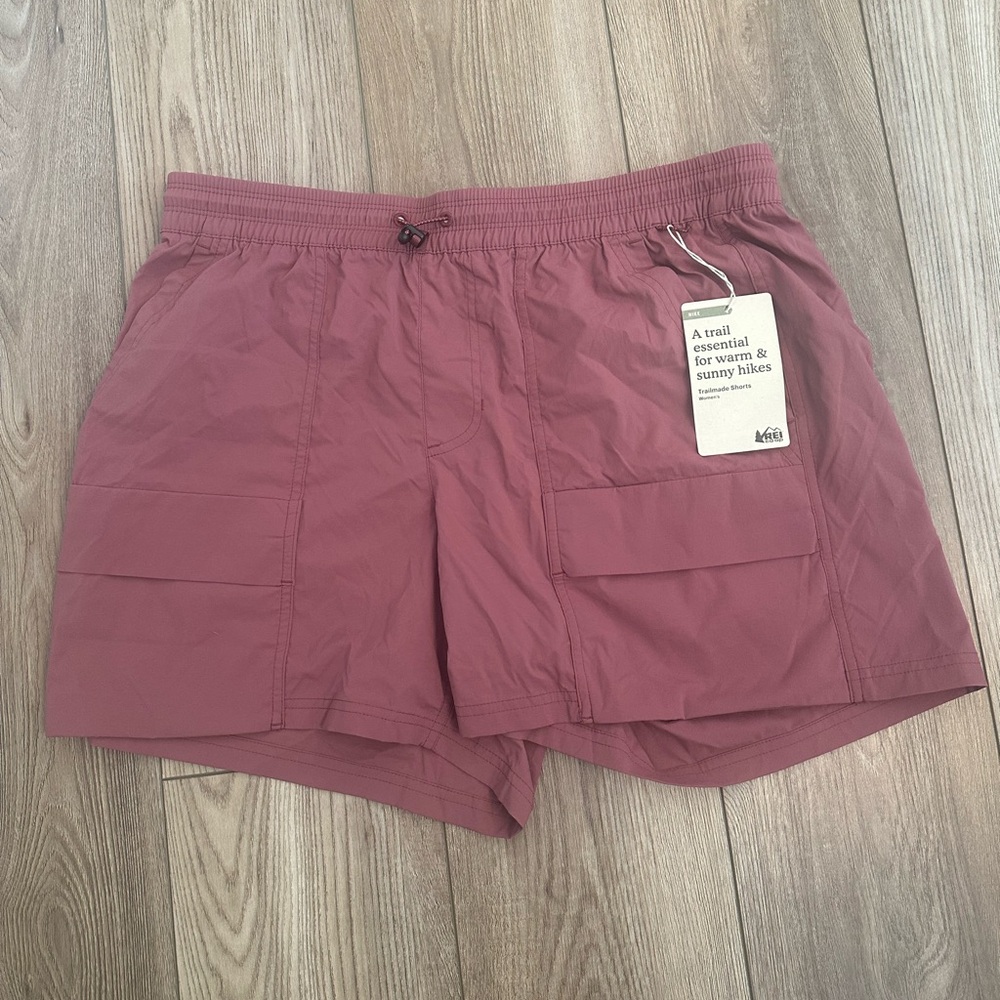 NWT REI hiking shorts